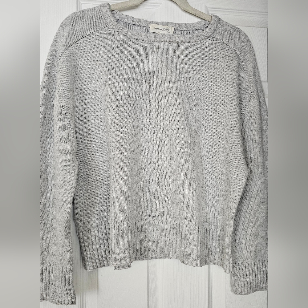 Treasure & Bond Light Gray Women's Sweater